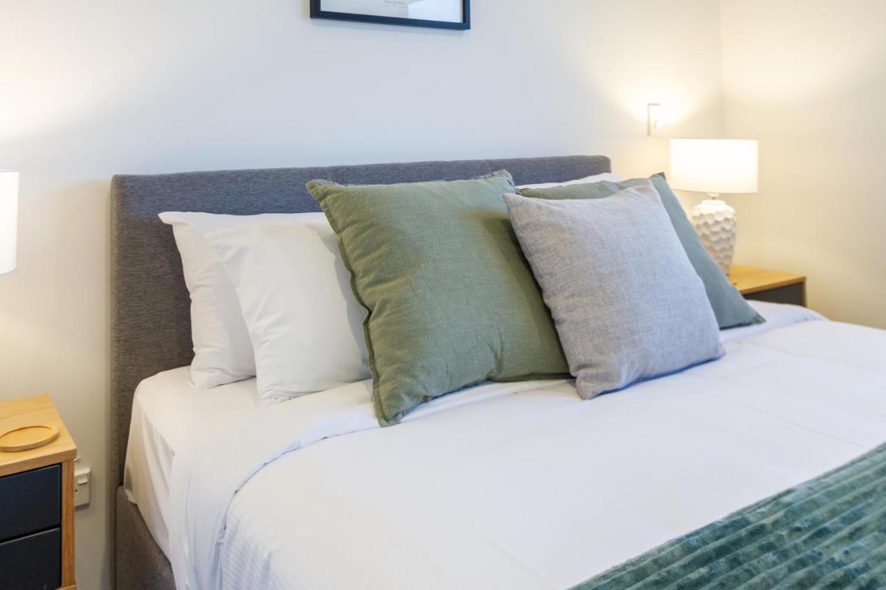 1 Bedroom 1 Bath, Executive Escape, Northlands Mall クライストチャーチ エクステリア 写真