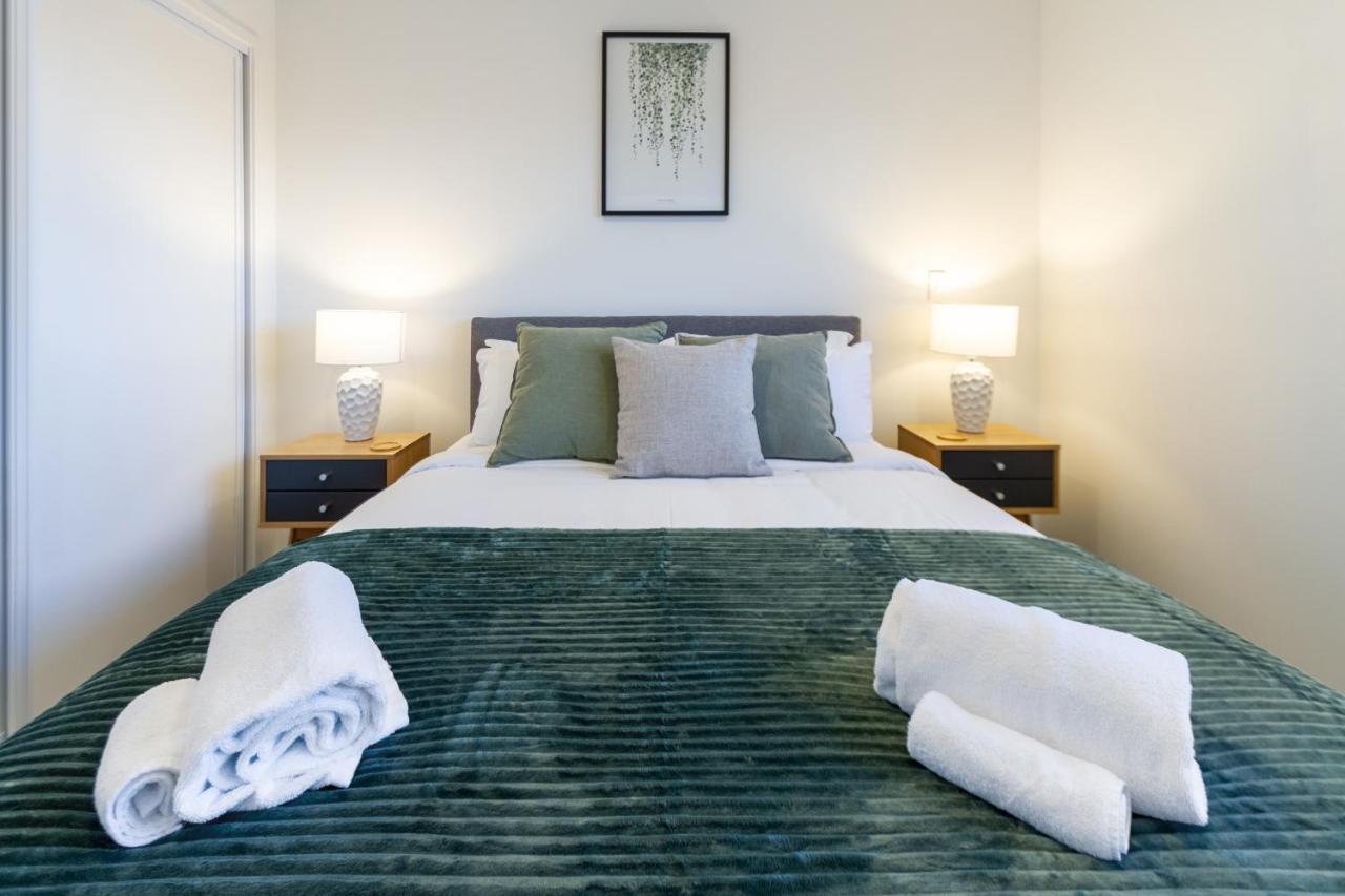 1 Bedroom 1 Bath, Executive Escape, Northlands Mall クライストチャーチ エクステリア 写真
